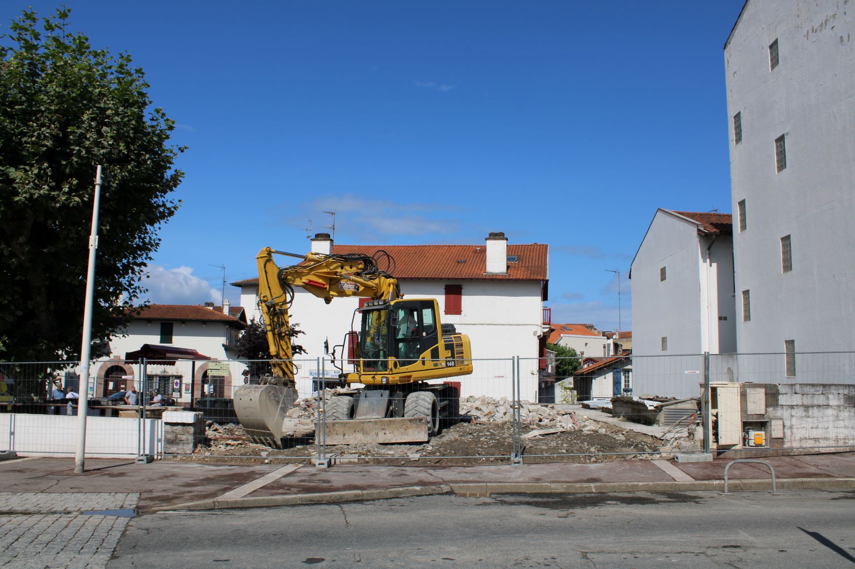 L’incendie déclenché hier rue ChauvinDragon est éteint et l’immeuble