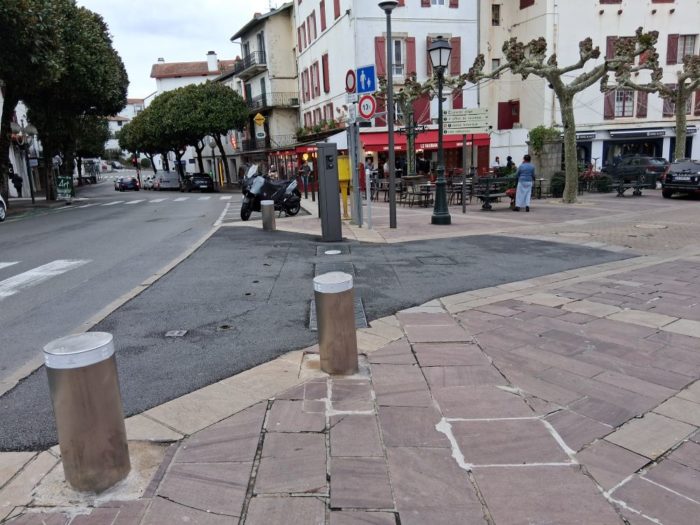 20251107 Bornes Gambetta Bd